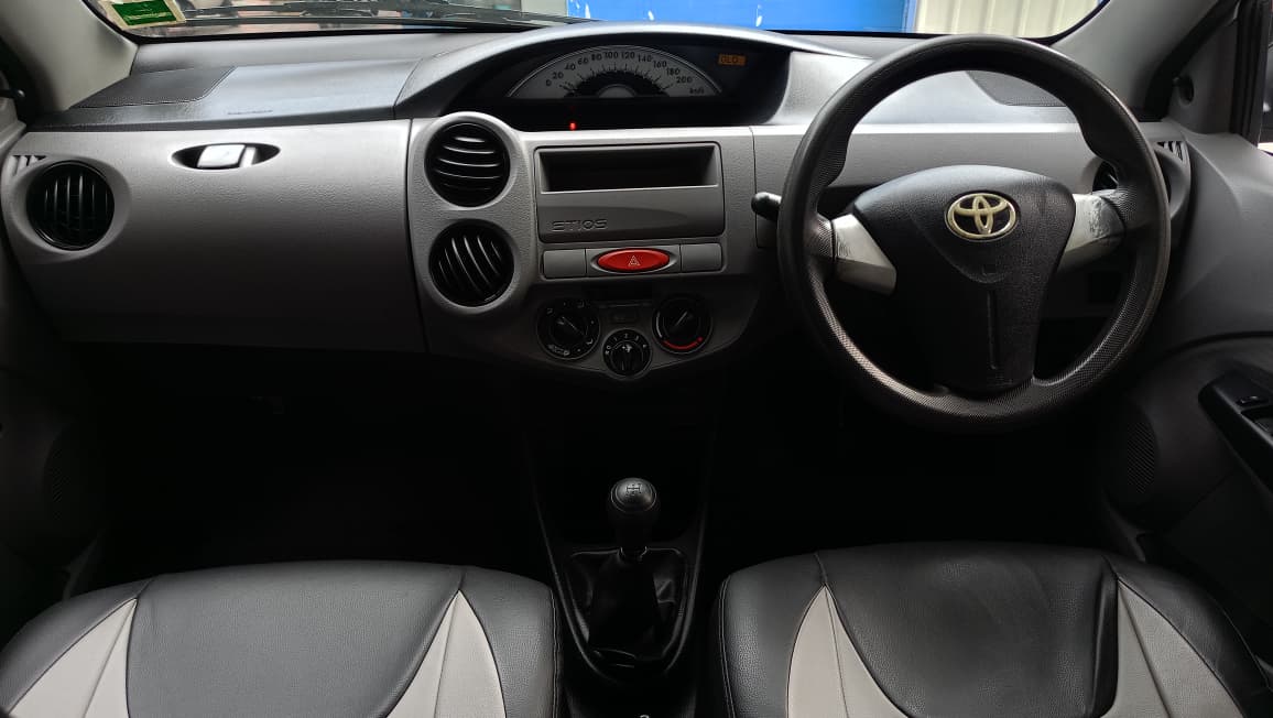 Toyota Etios Liva - Image 10