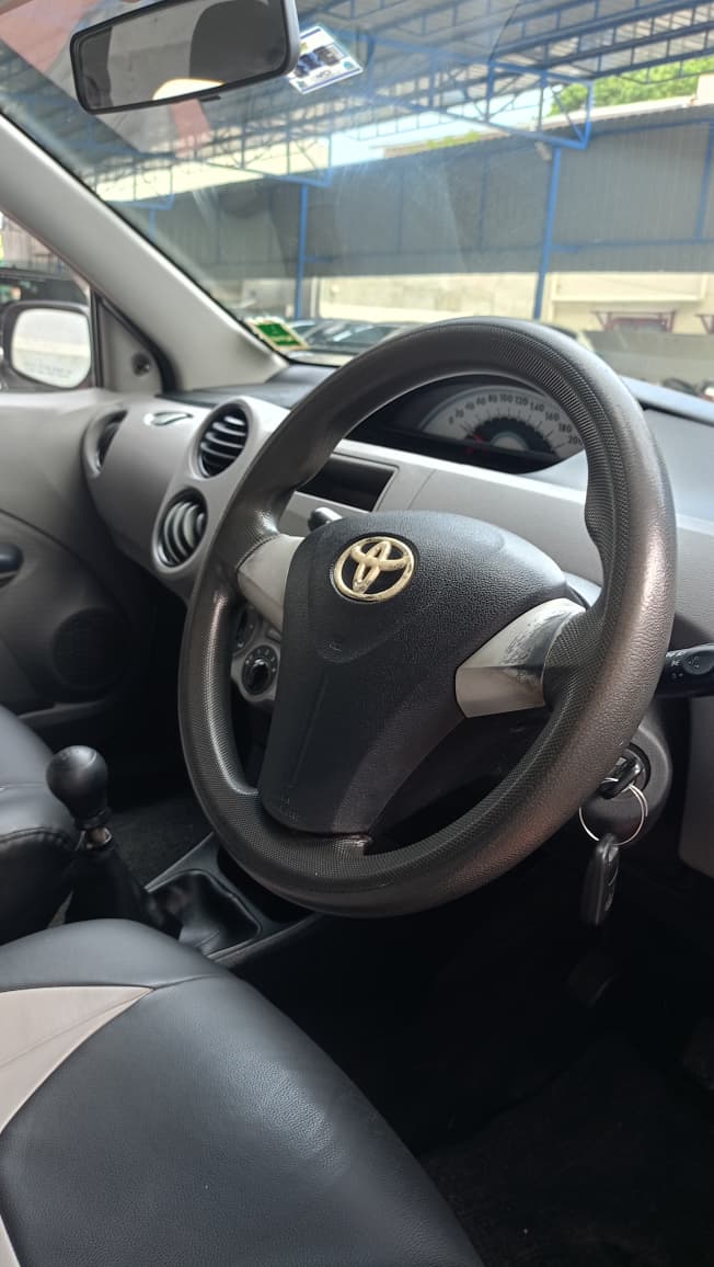 Toyota Etios Liva - Image 11