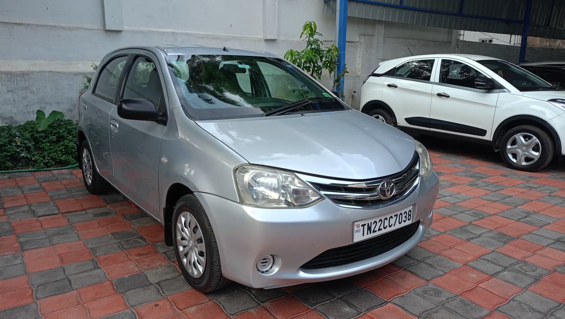 Toyota Etios Liva - Image 2