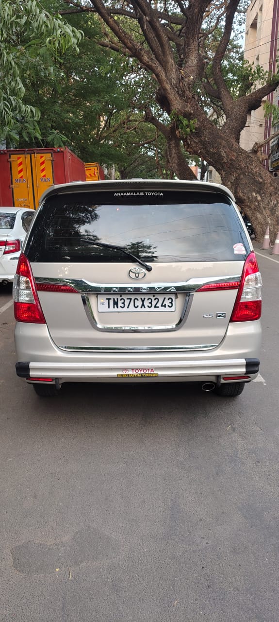 Toyota Innova - Image 2