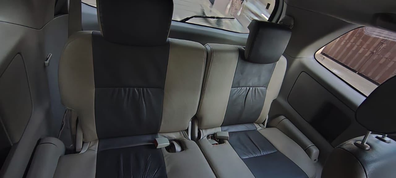Toyota Innova - Image 7