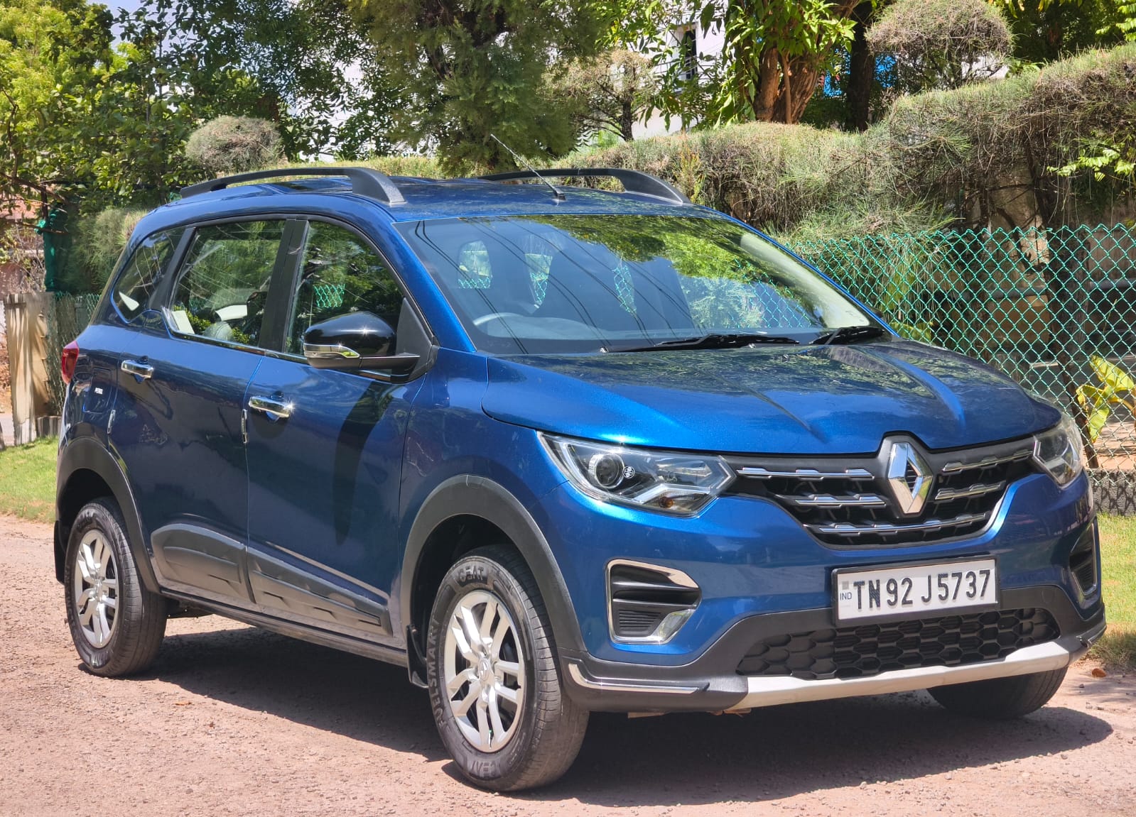 Renault Triber - Image 2