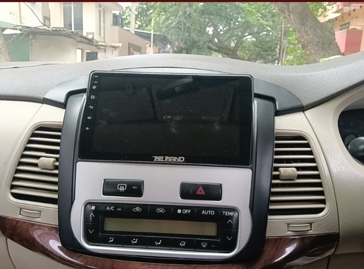 Toyota Innova - Image 7
