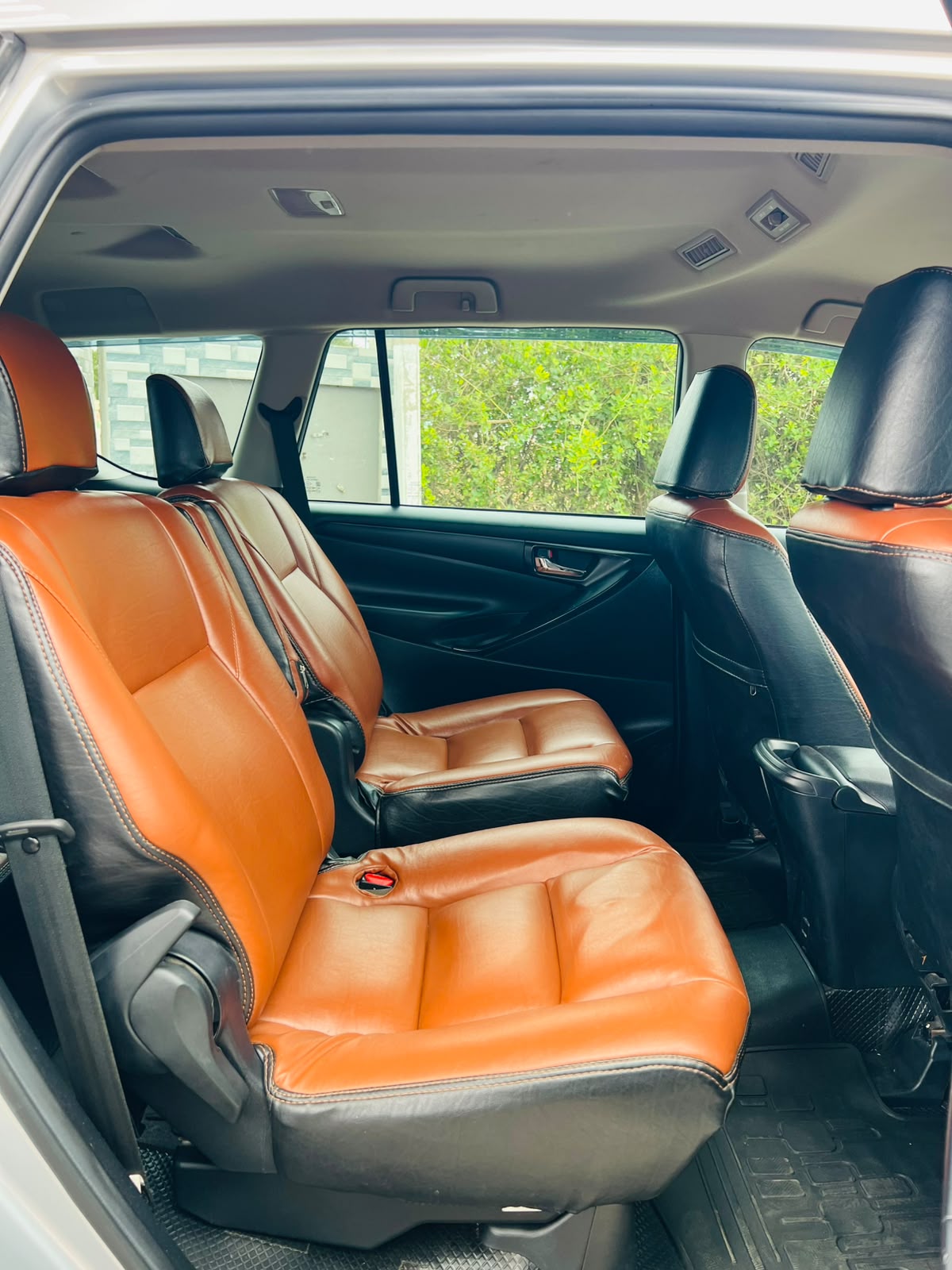 Toyota Innova Crysta