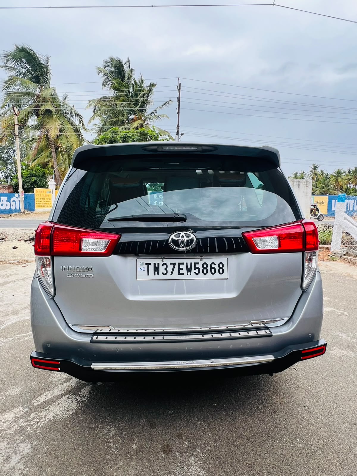 Toyota Innova Crysta