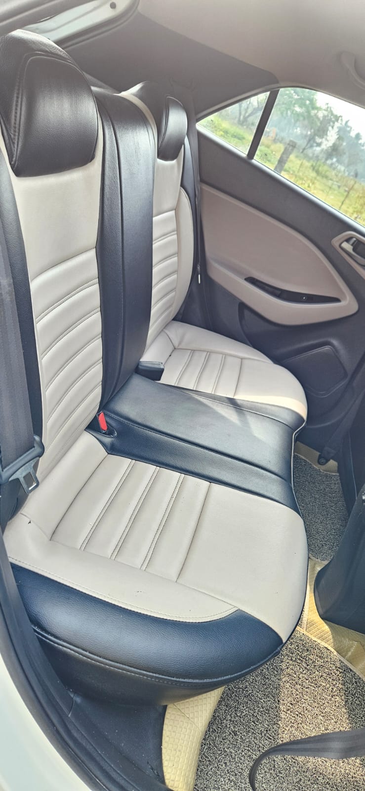 Hyundai i20 - Image 3