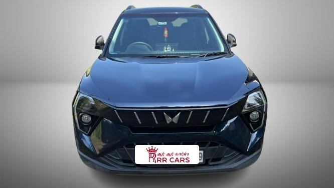 Mahindra XUV3XO
