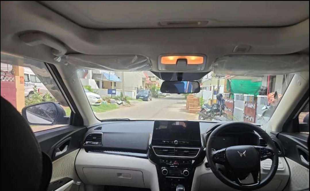 Mahindra XUV3XO - Image 3