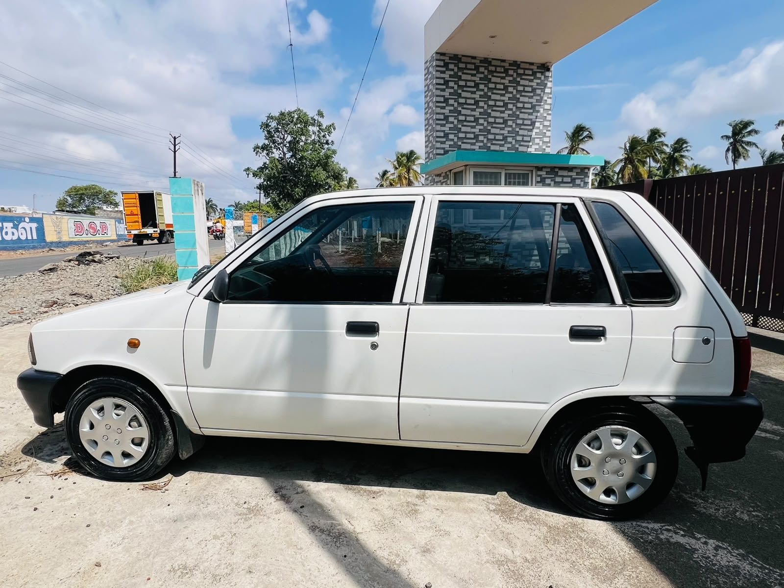 Maruti Suzuki 800 - Image 5