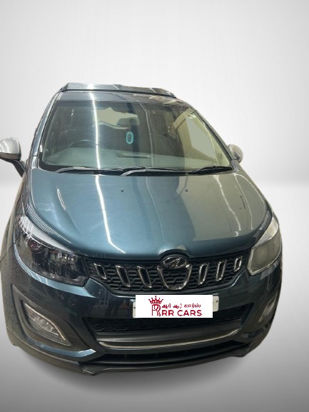 Mahindra Marazzo