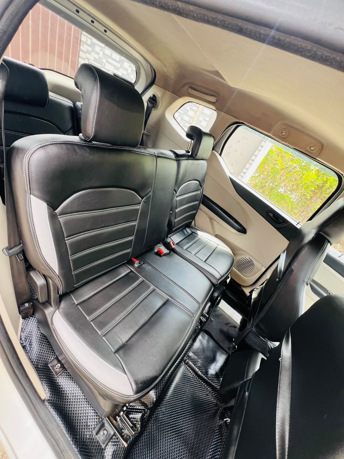 Renault Triber - Image 8