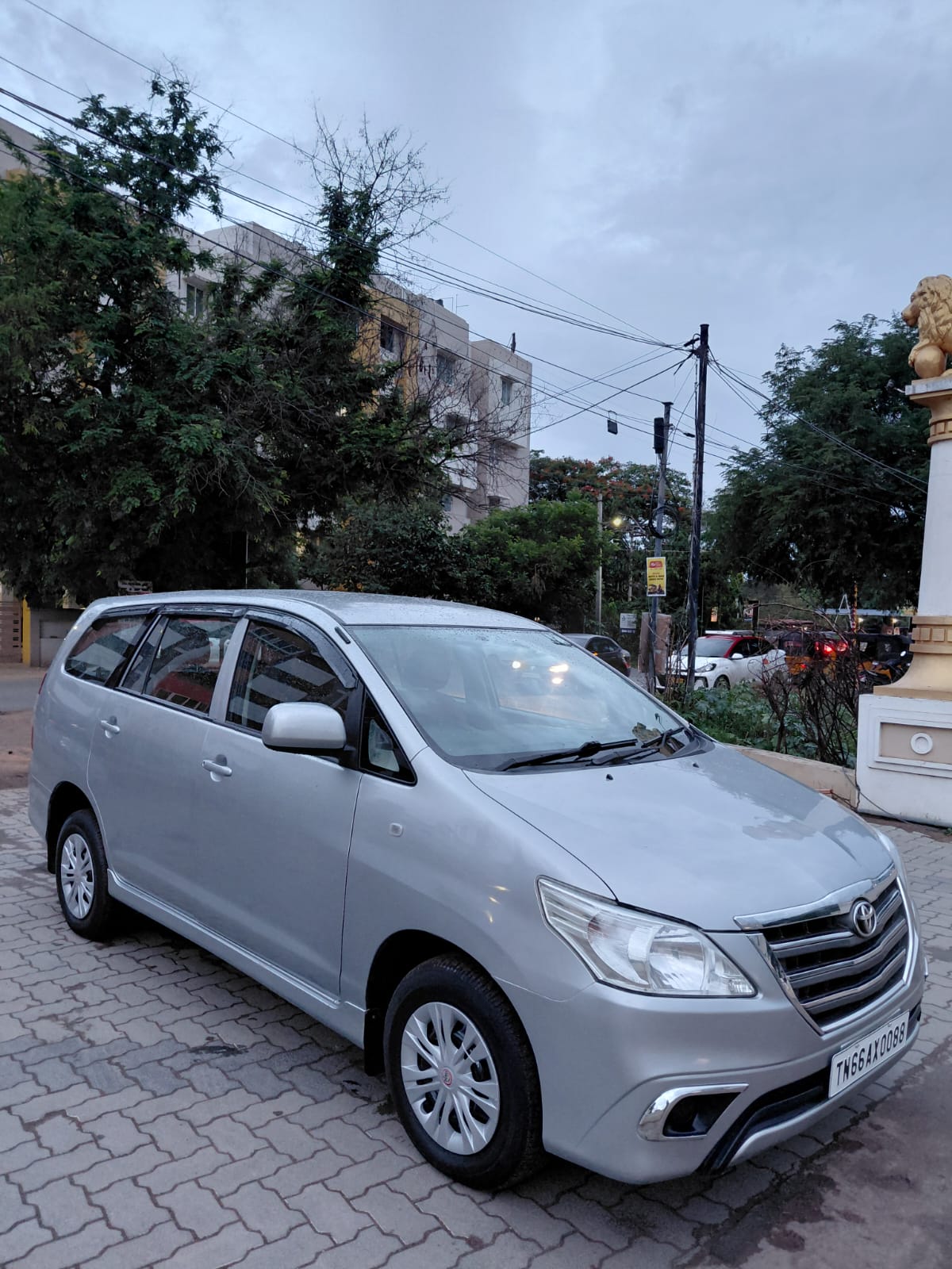 Toyota Innova - Image 15