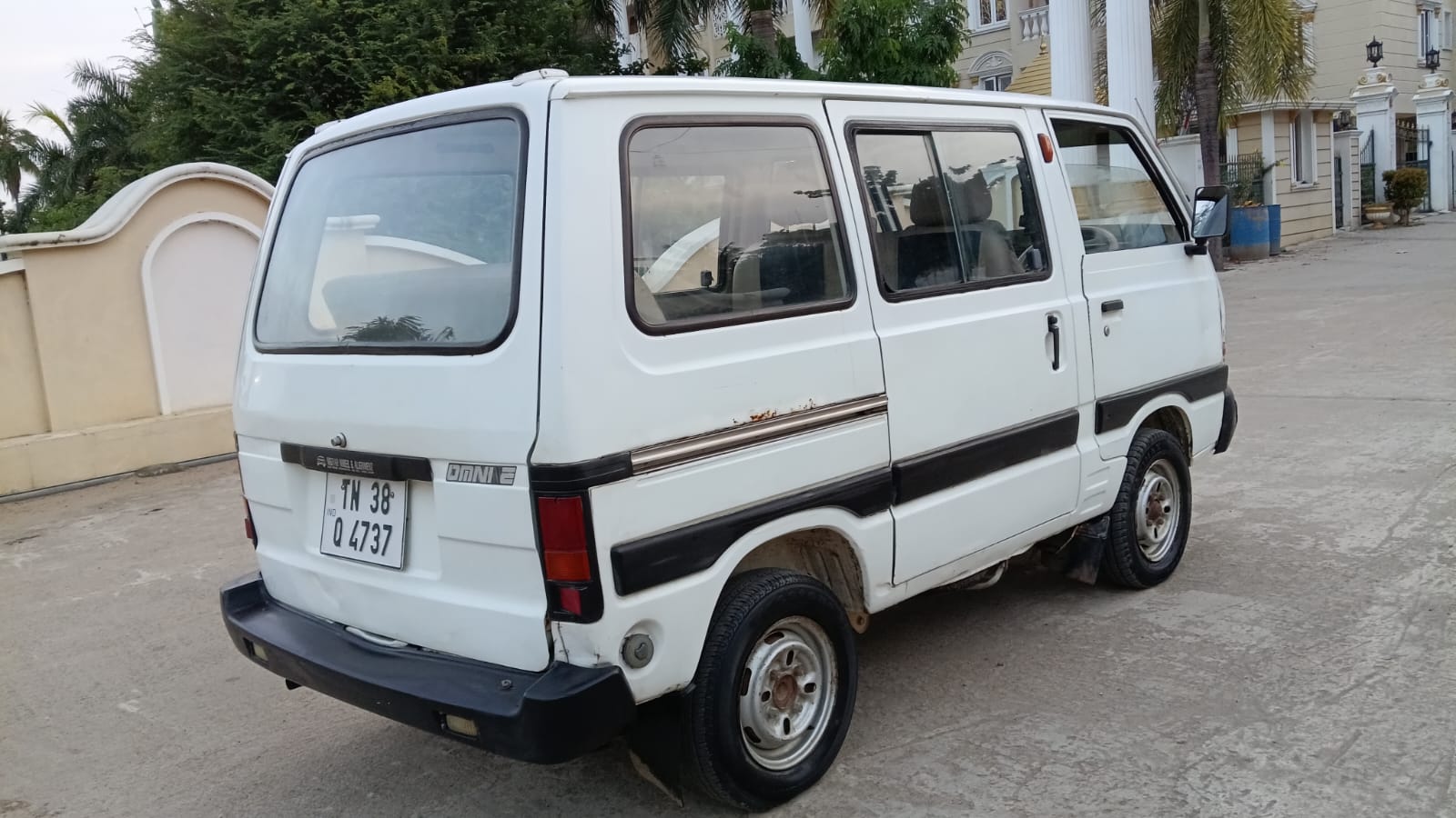 Maruti Suzuki Omni - Image 5