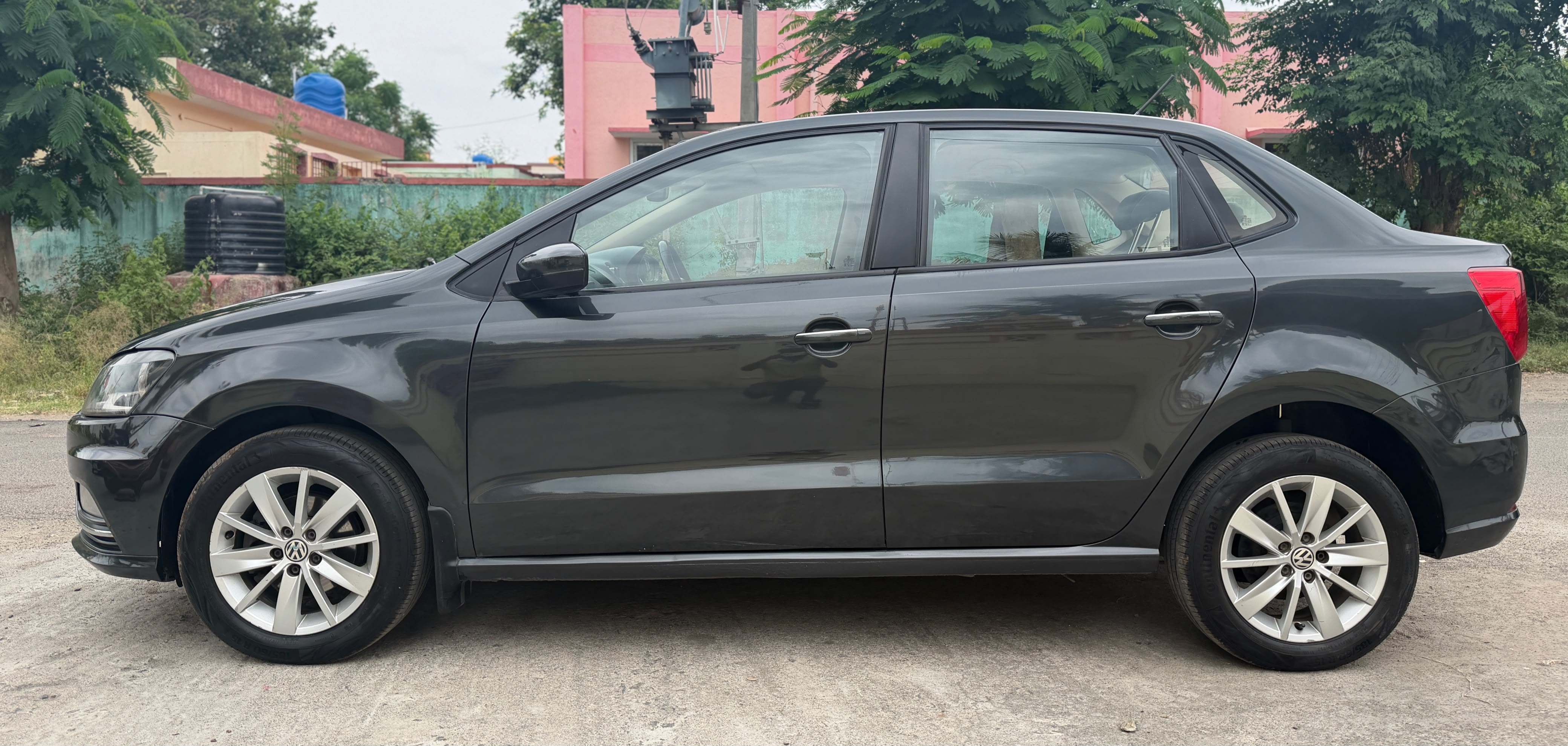 Volkswagen AMEO - Image 9