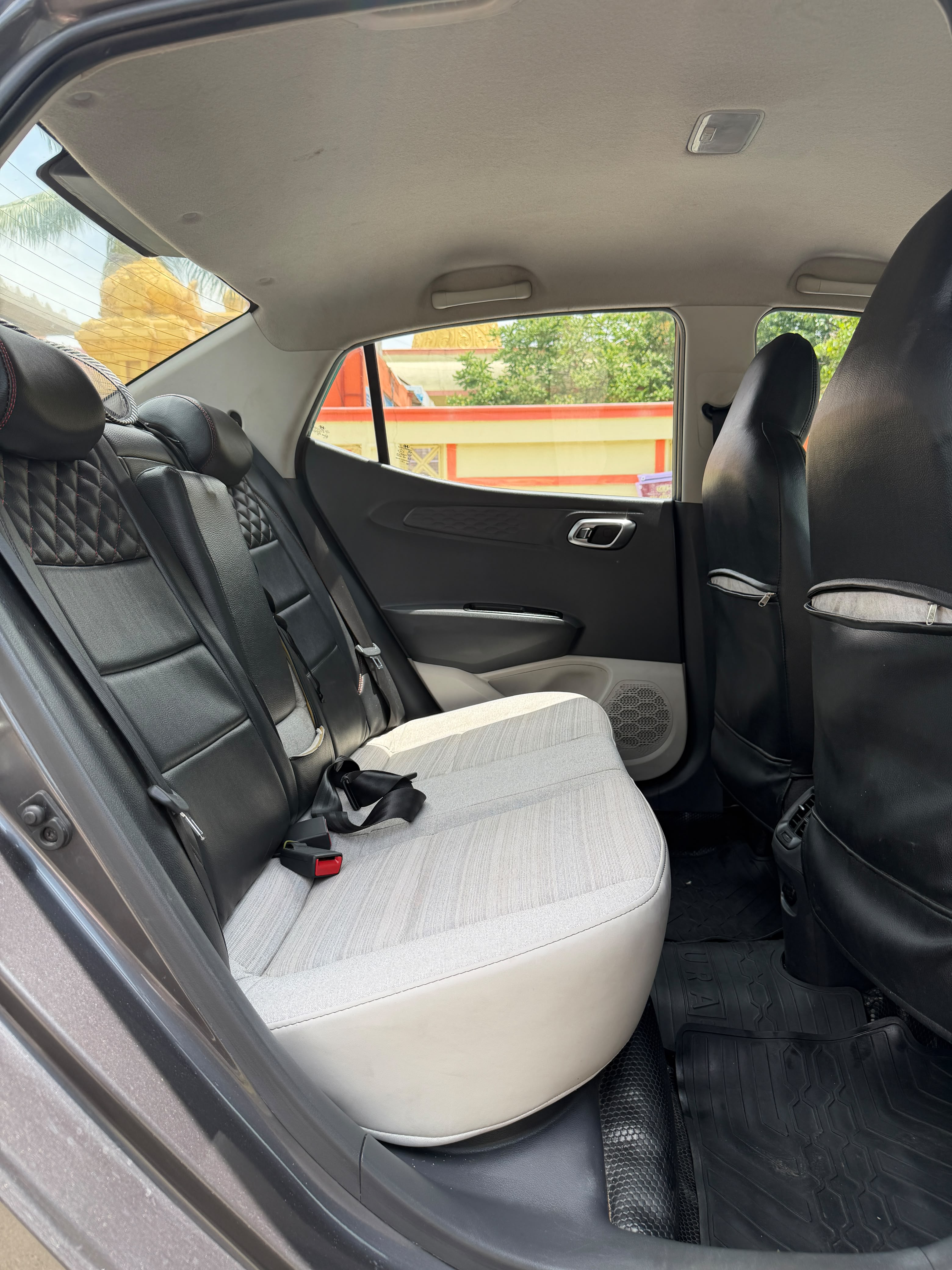 Hyundai Aura - Image 6