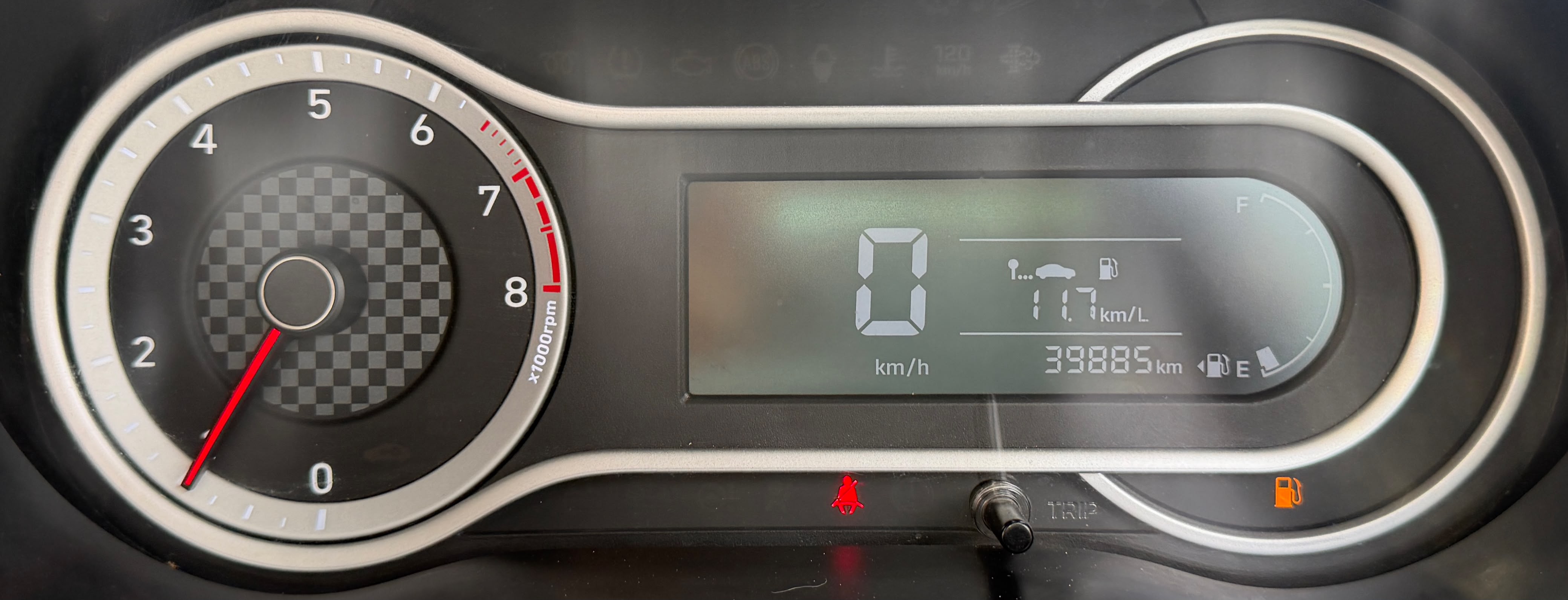 Hyundai Aura - Image 4