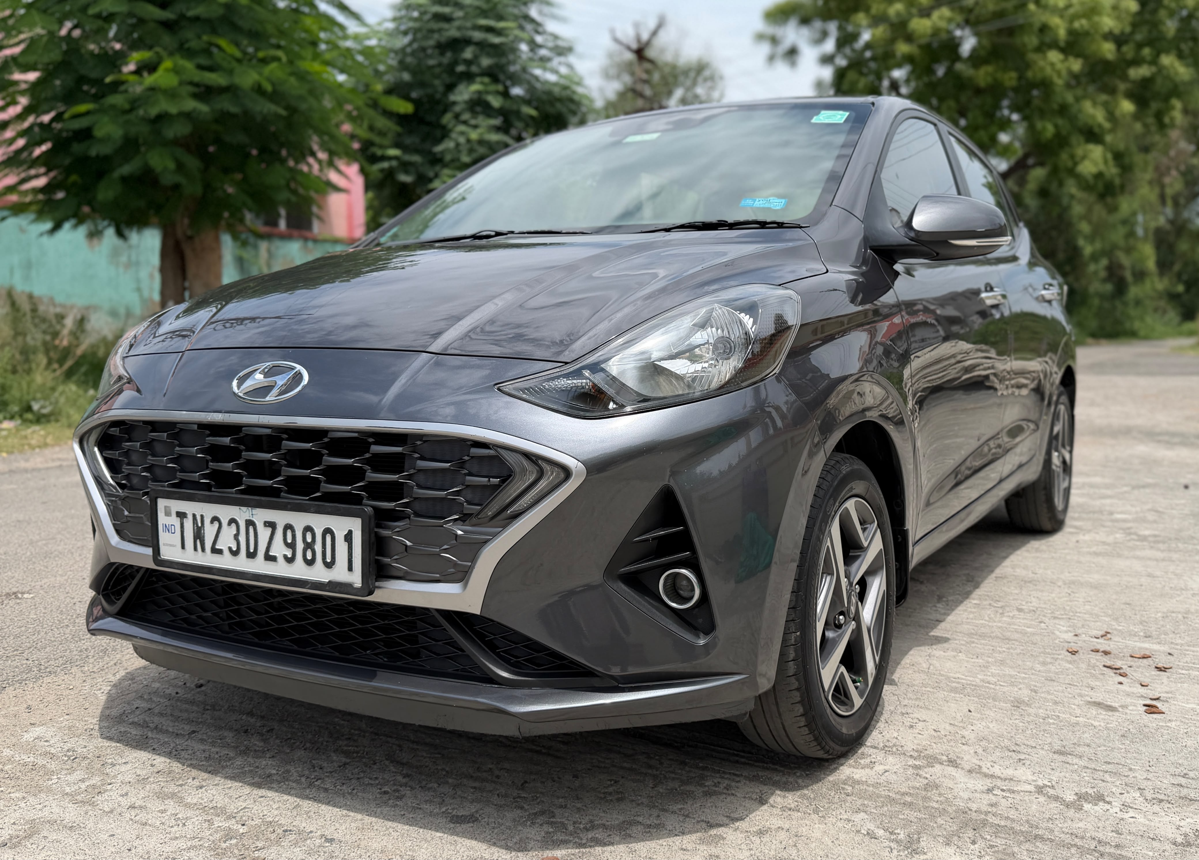 Hyundai Aura - Image 2