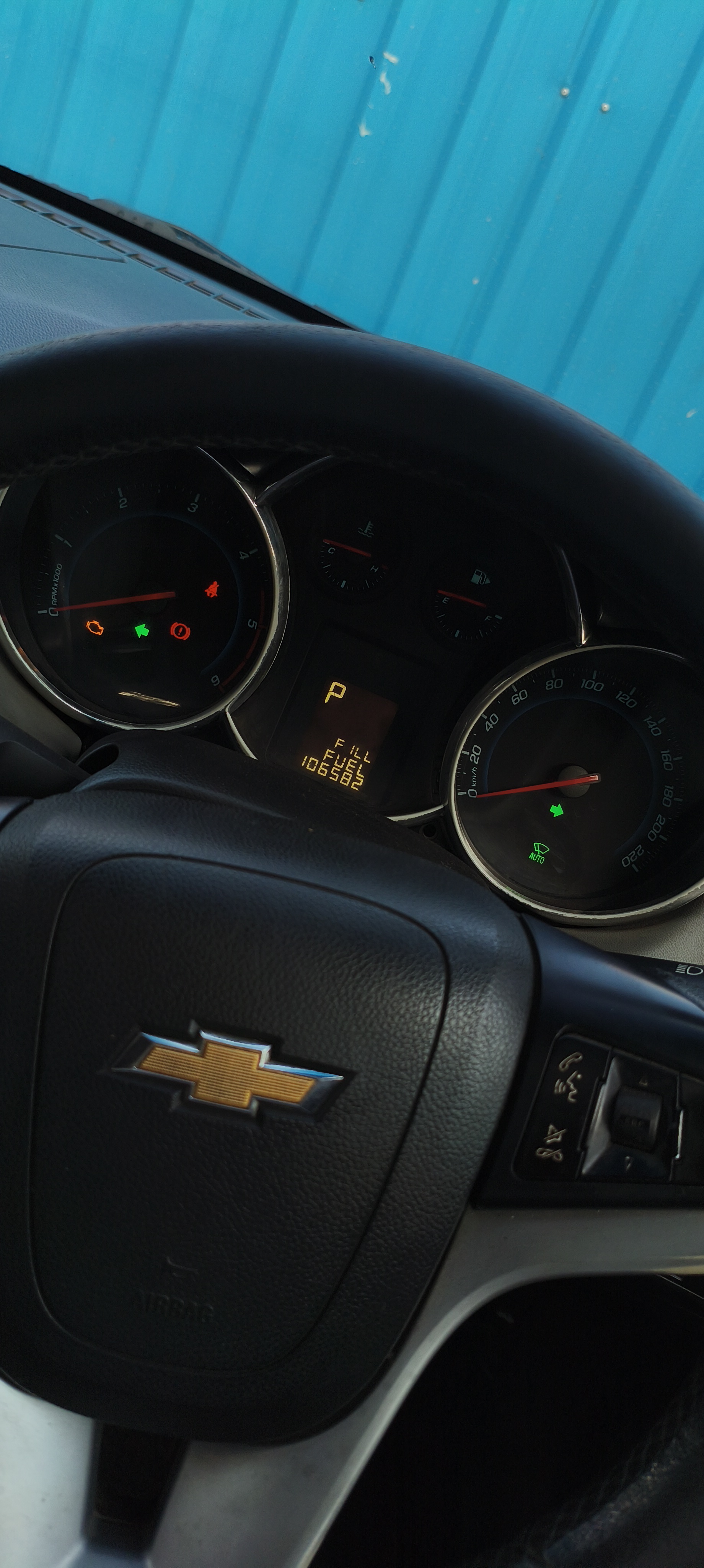 Chevrolet Cruze - Image 12