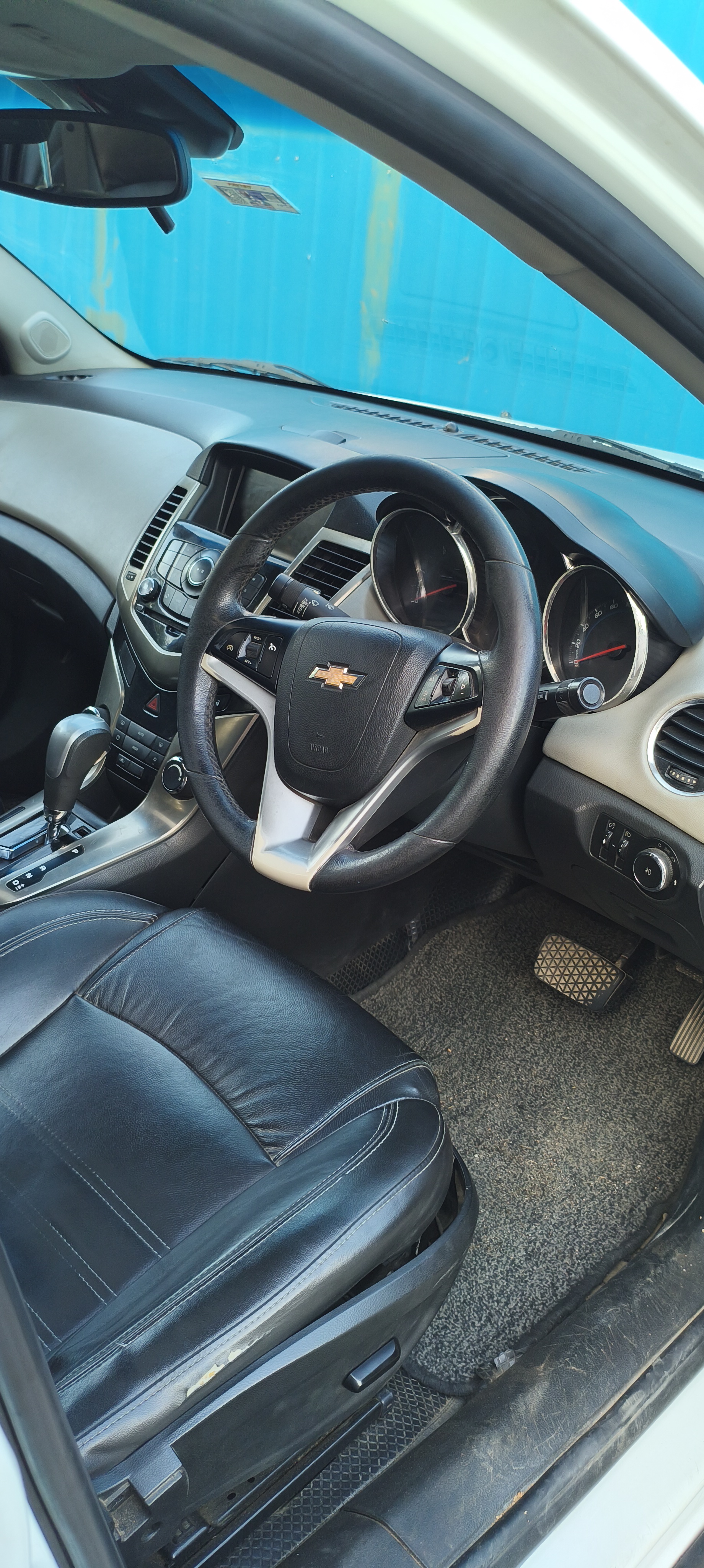 Chevrolet Cruze - Image 10