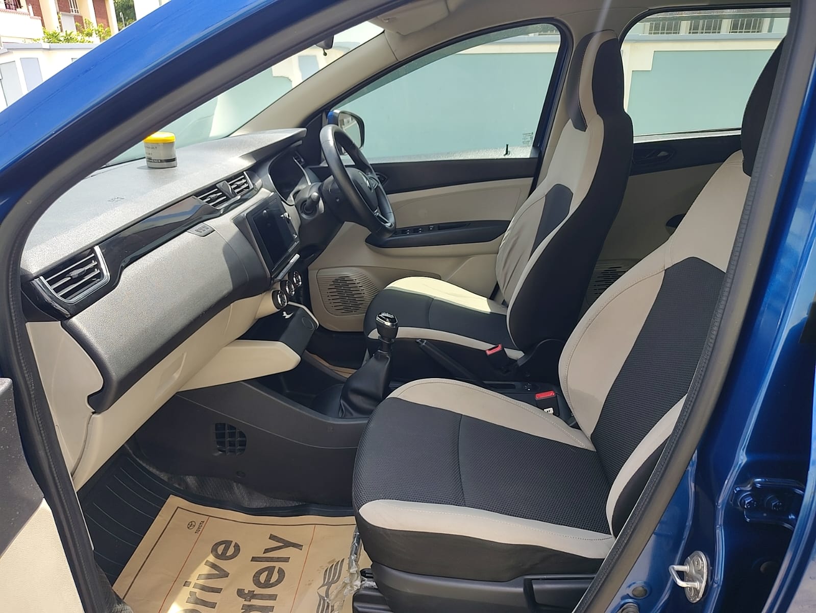 Renault Triber - Image 6