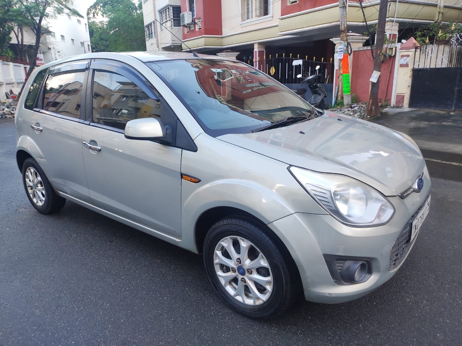 Ford Figo - Image 12