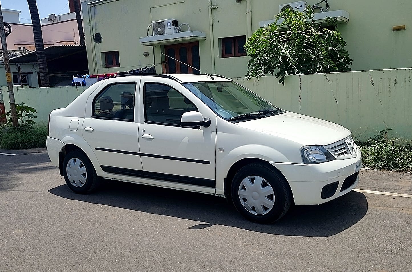 Mahindra Verito - Image 3