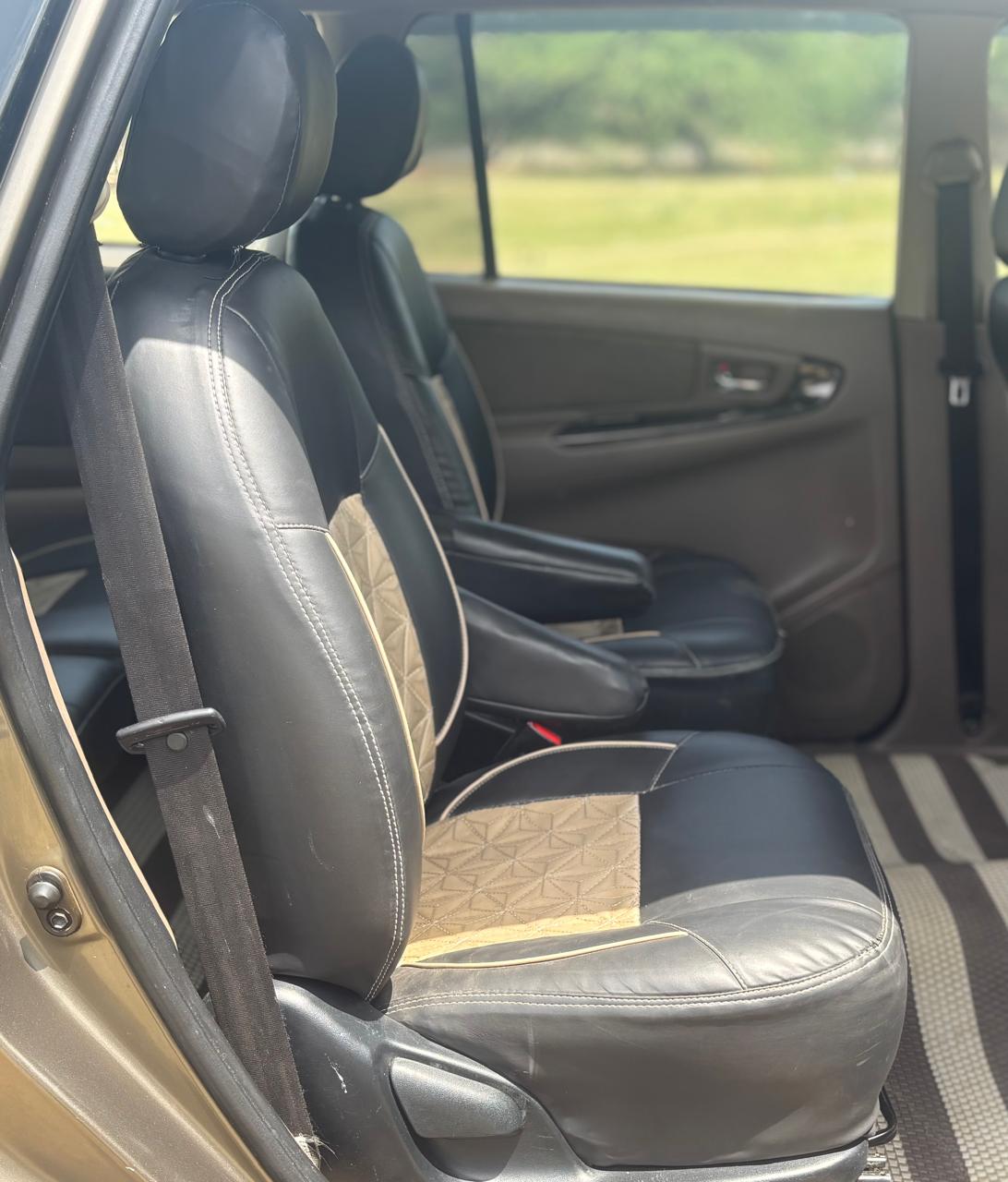 Toyota Innova - Image 6