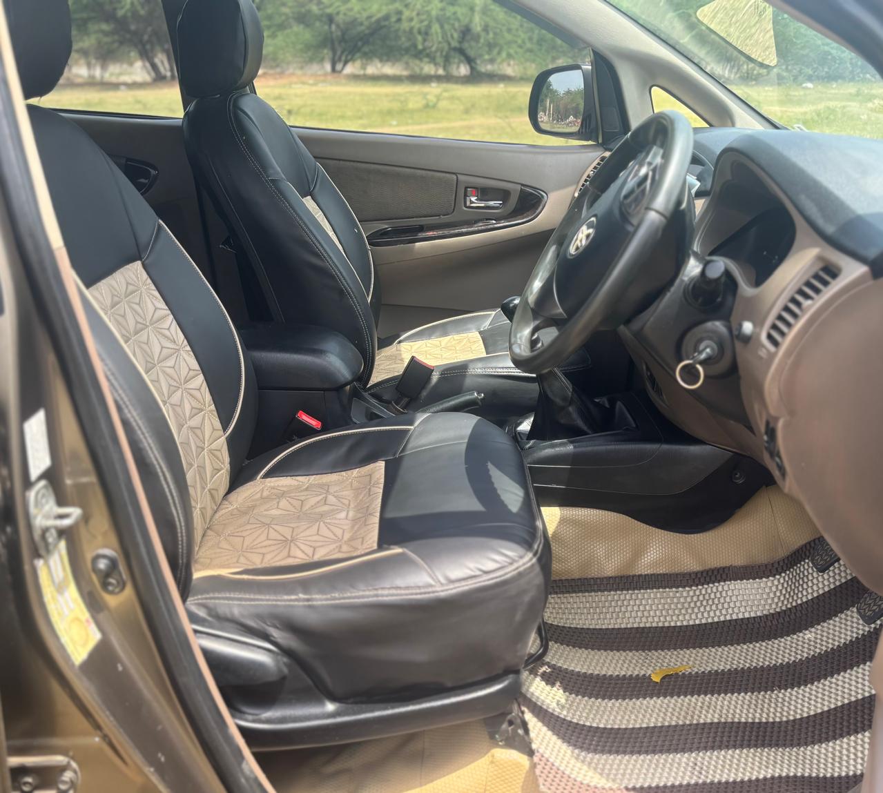 Toyota Innova - Image 4