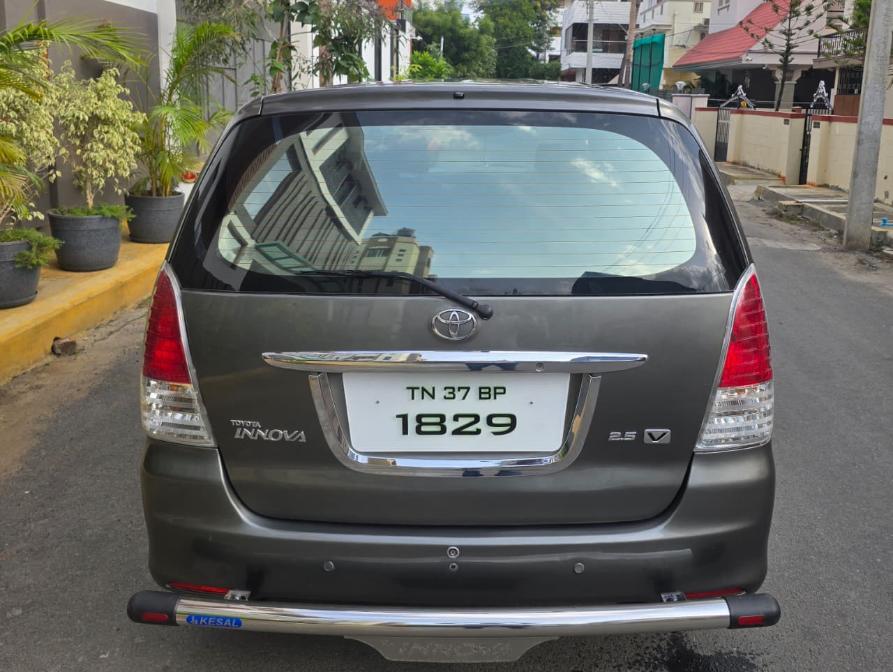 Toyota Innova - Image 6