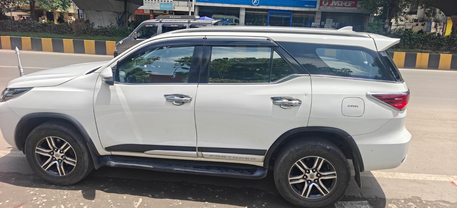 Toyota Fortuner - Image 3