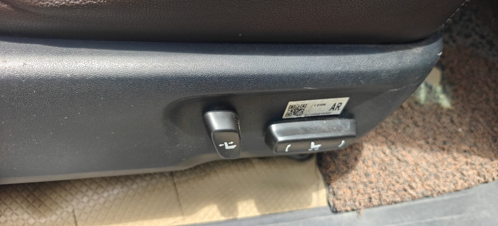 Toyota Fortuner - Image 8