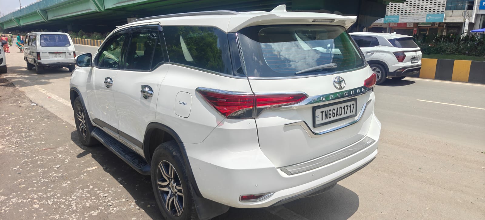 Toyota Fortuner - Image 5