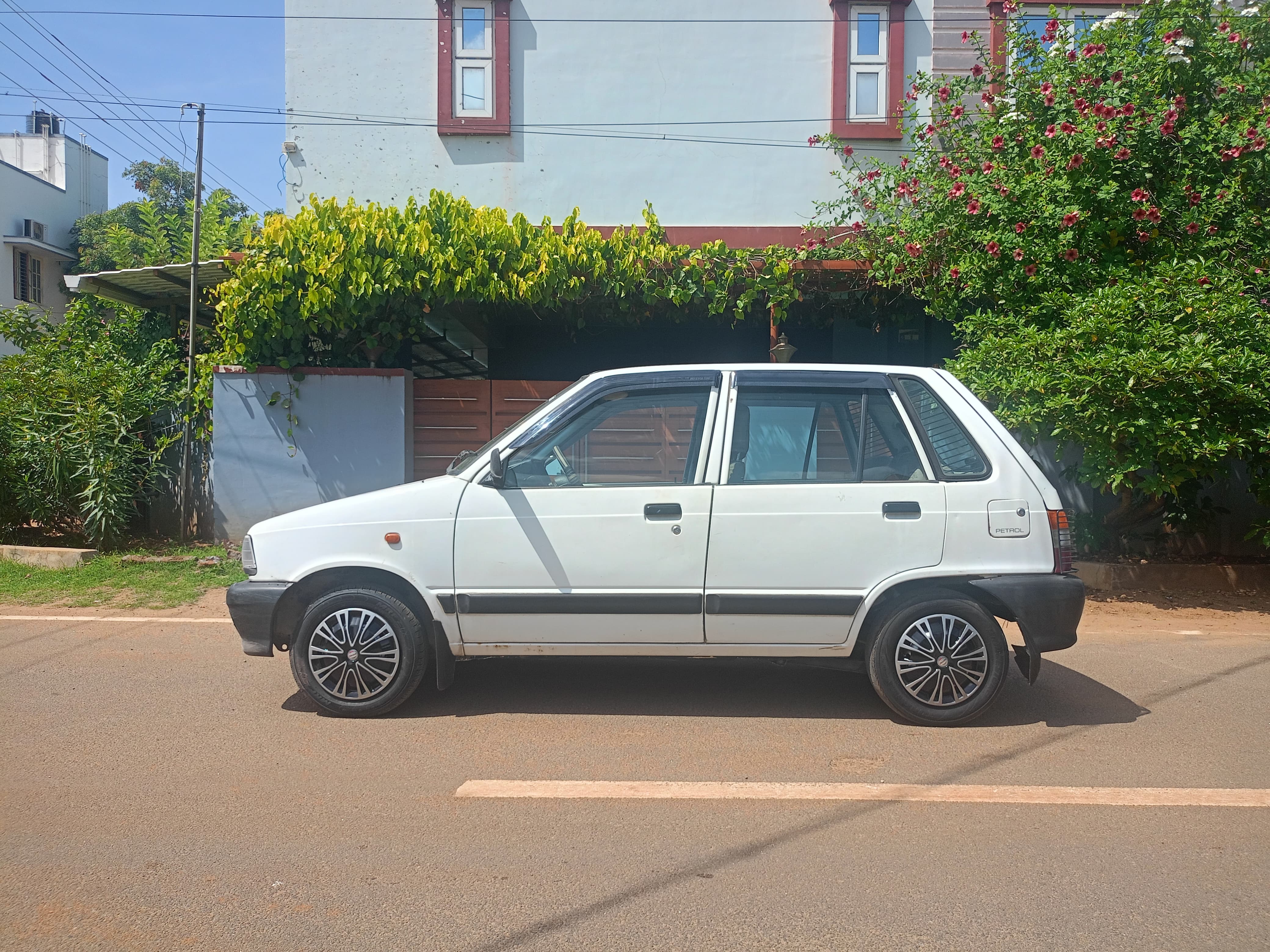 Maruti Suzuki 800 - Image 8