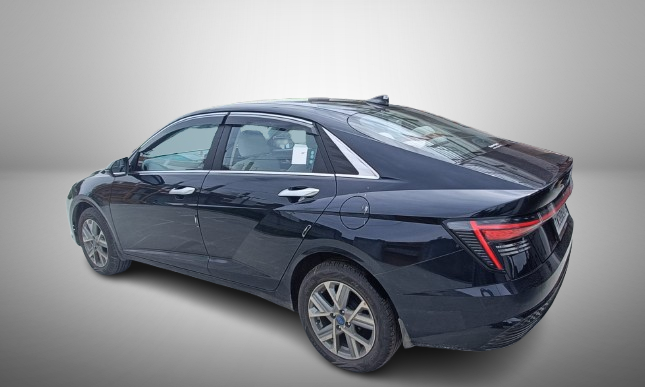 Hyundai Verna - Image 2