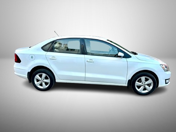 Skoda Rapid - Image 6