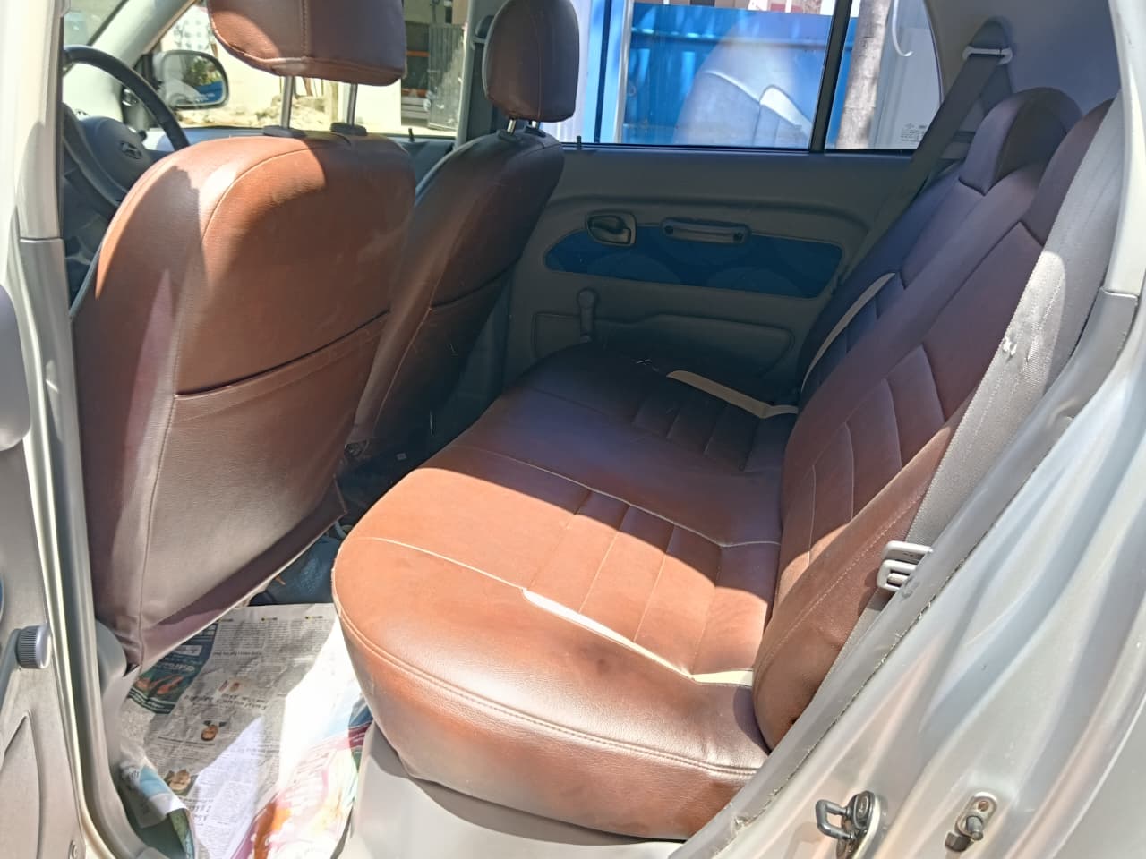 Hyundai Santro Xing - Image 10