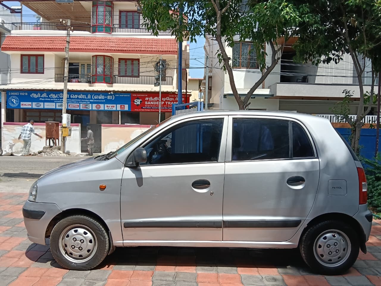 Hyundai Santro Xing - Image 9