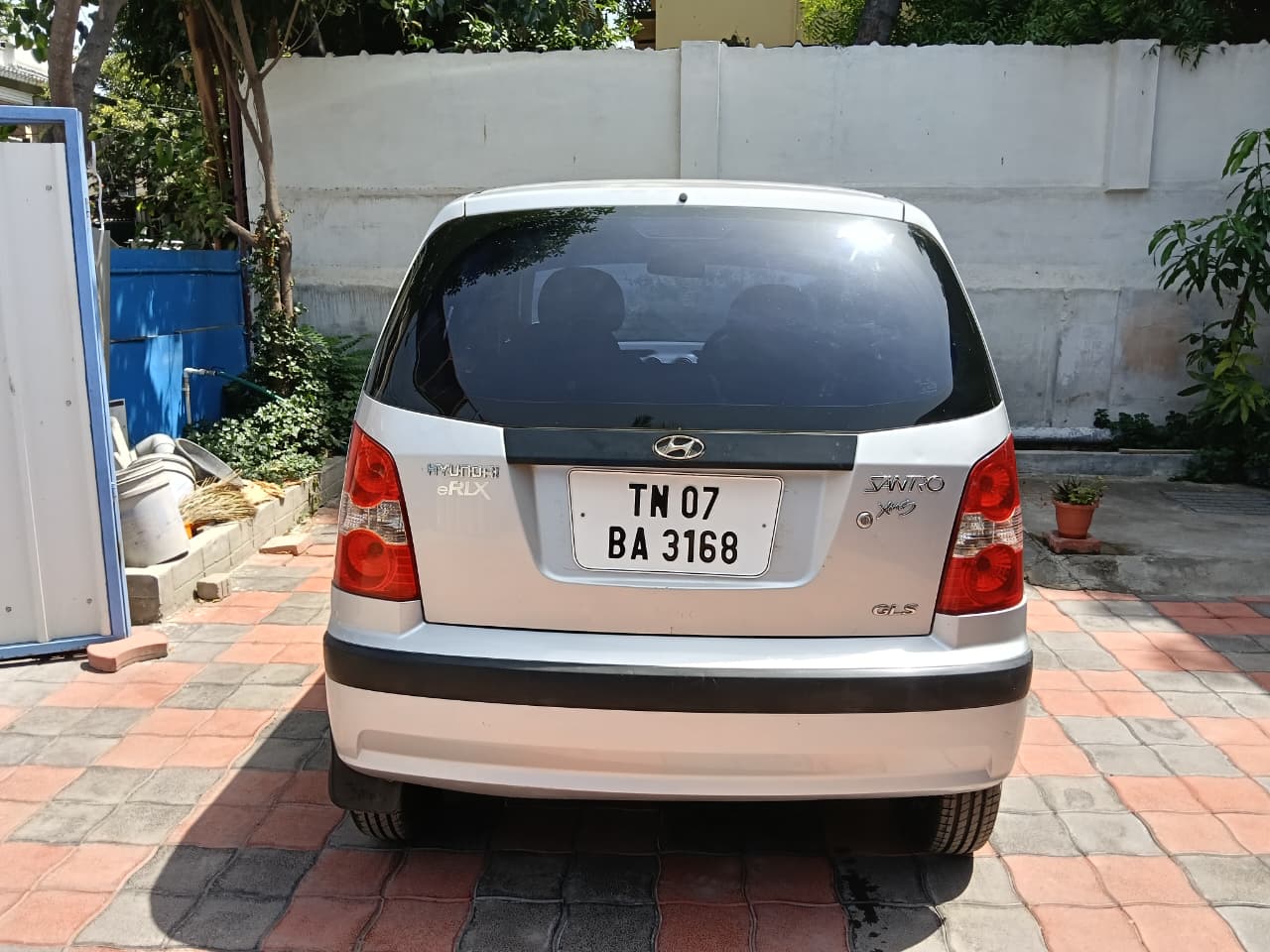 Hyundai Santro Xing - Image 3