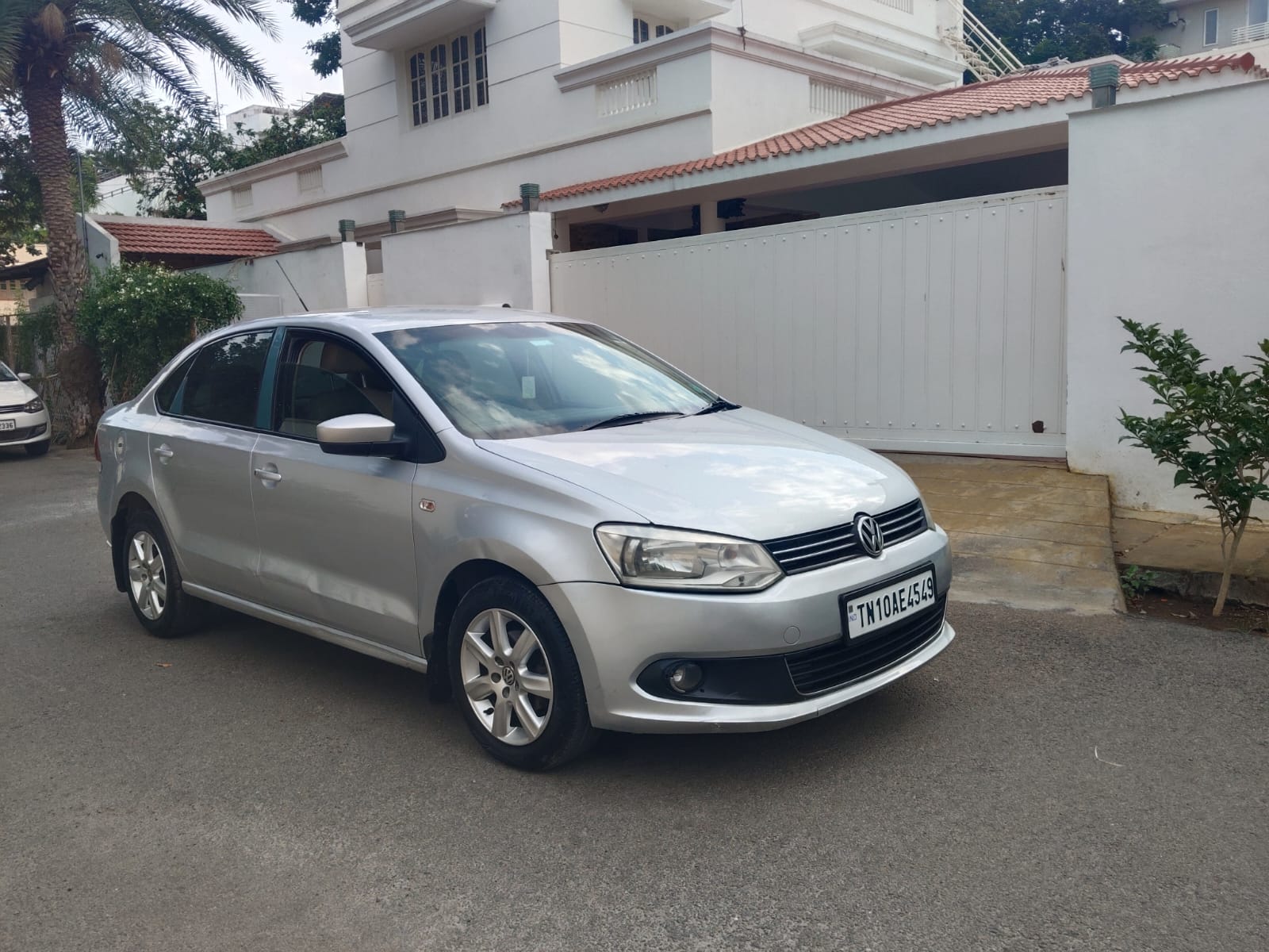 Volkswagen Vento - Image 8
