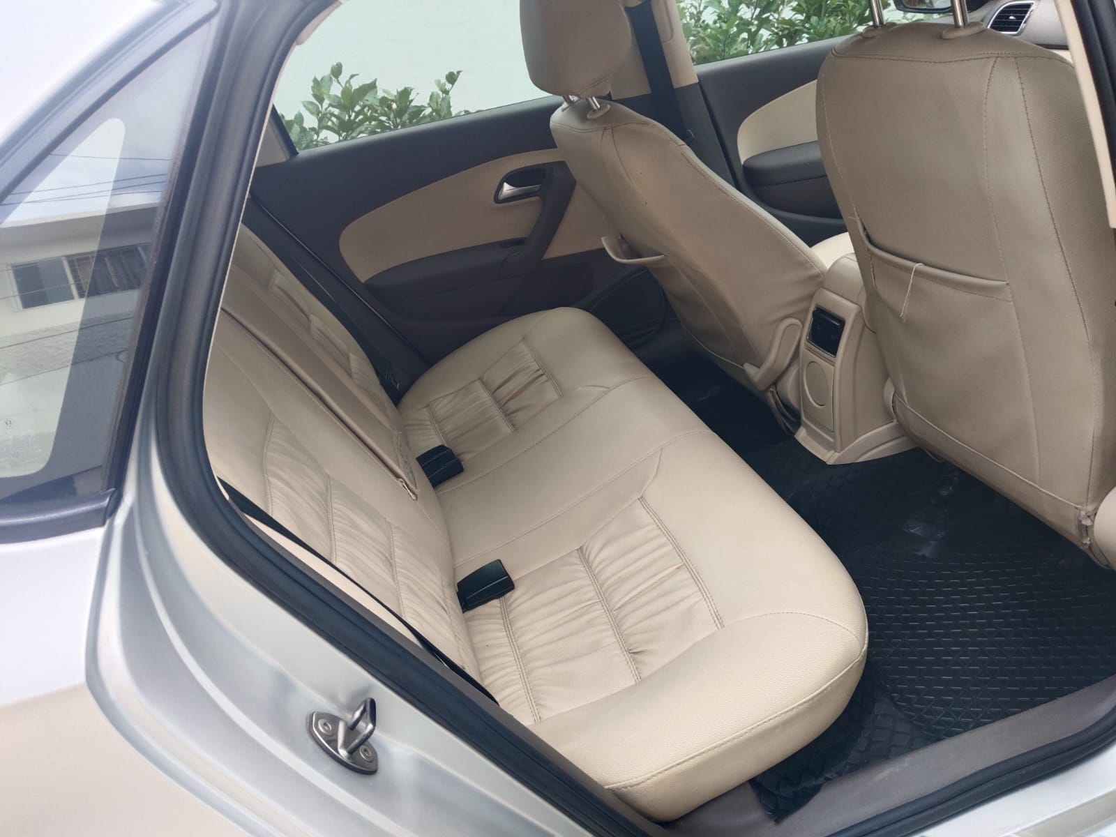 Volkswagen Vento - Image 9
