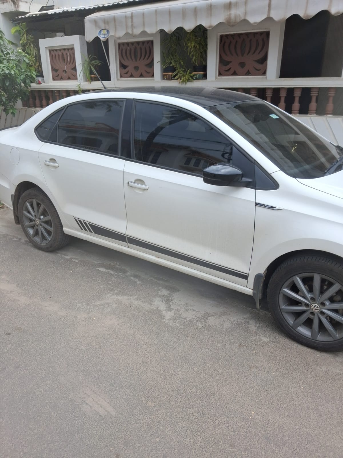 Volkswagen Vento - Image 7