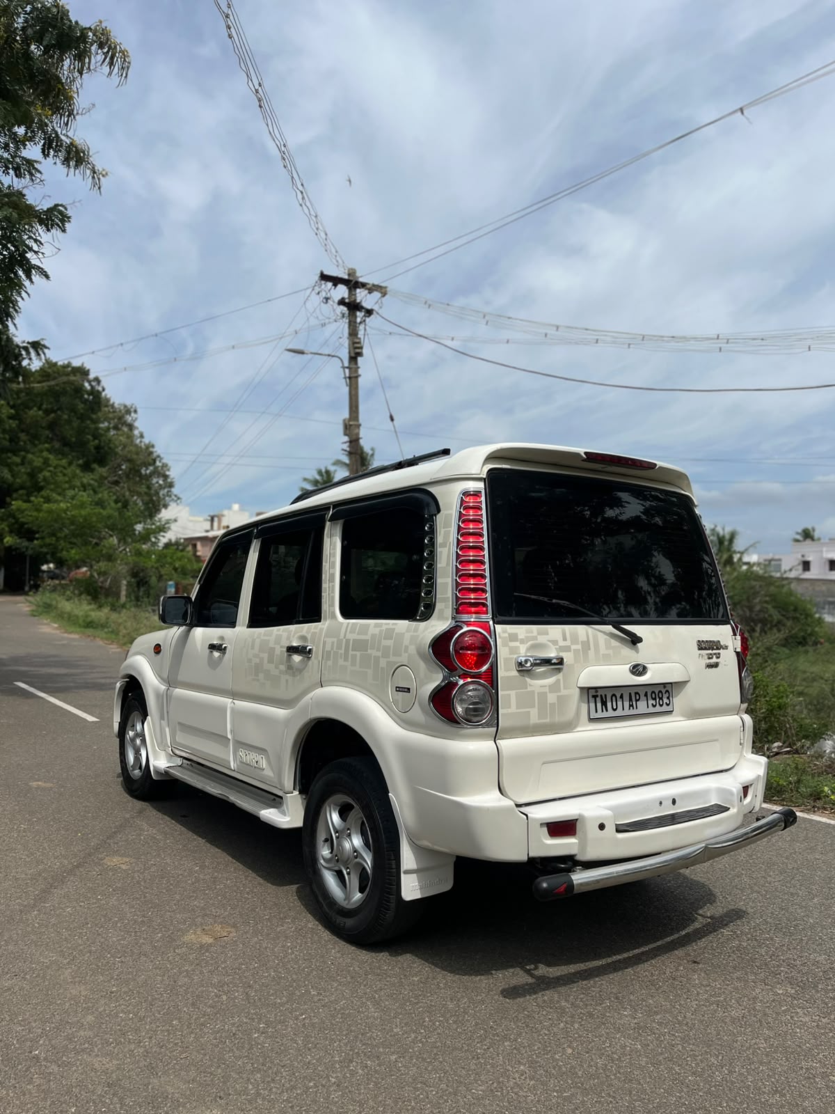 Mahindra Scorpio - Image 9