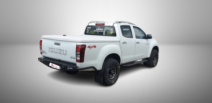 Isuzu D-MAX V-Cross - Image 10