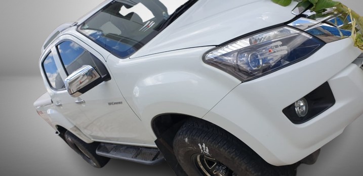 Isuzu D-MAX V-Cross - Image 9