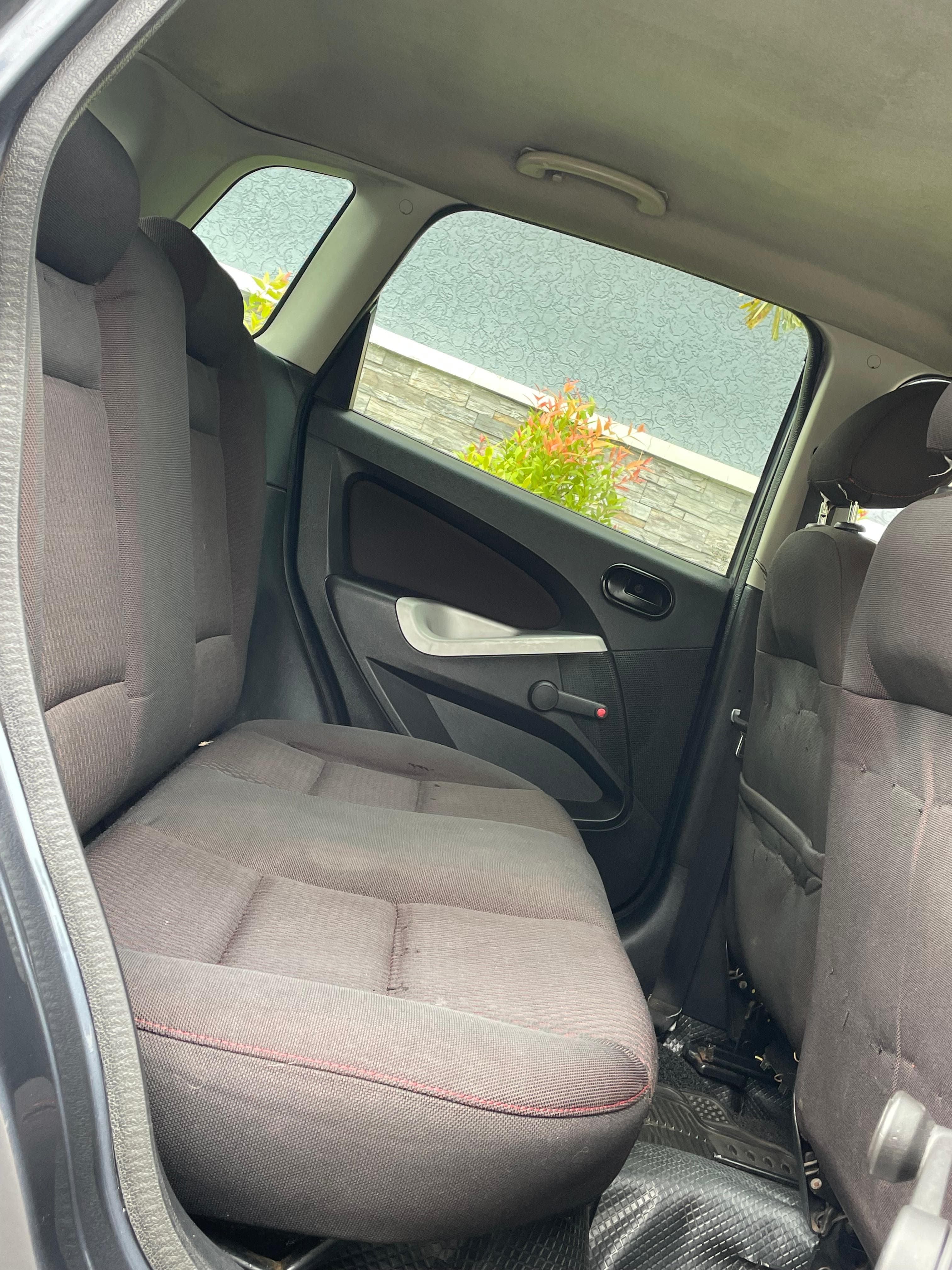 Ford Figo - Image 8