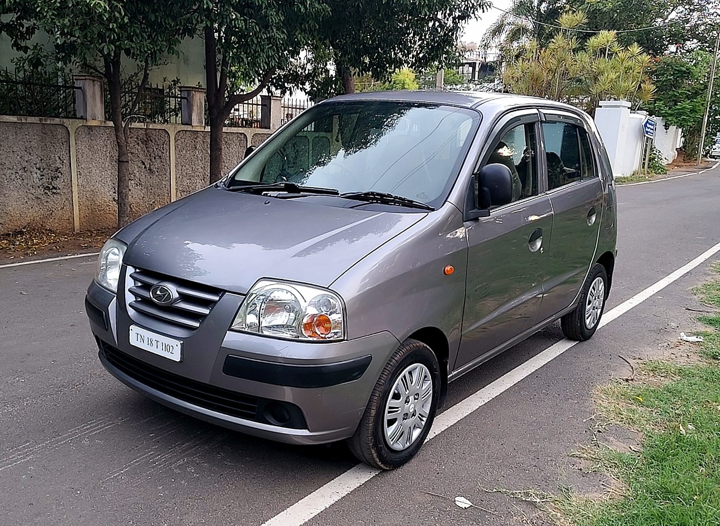 Hyundai Santro Xing - Image 3