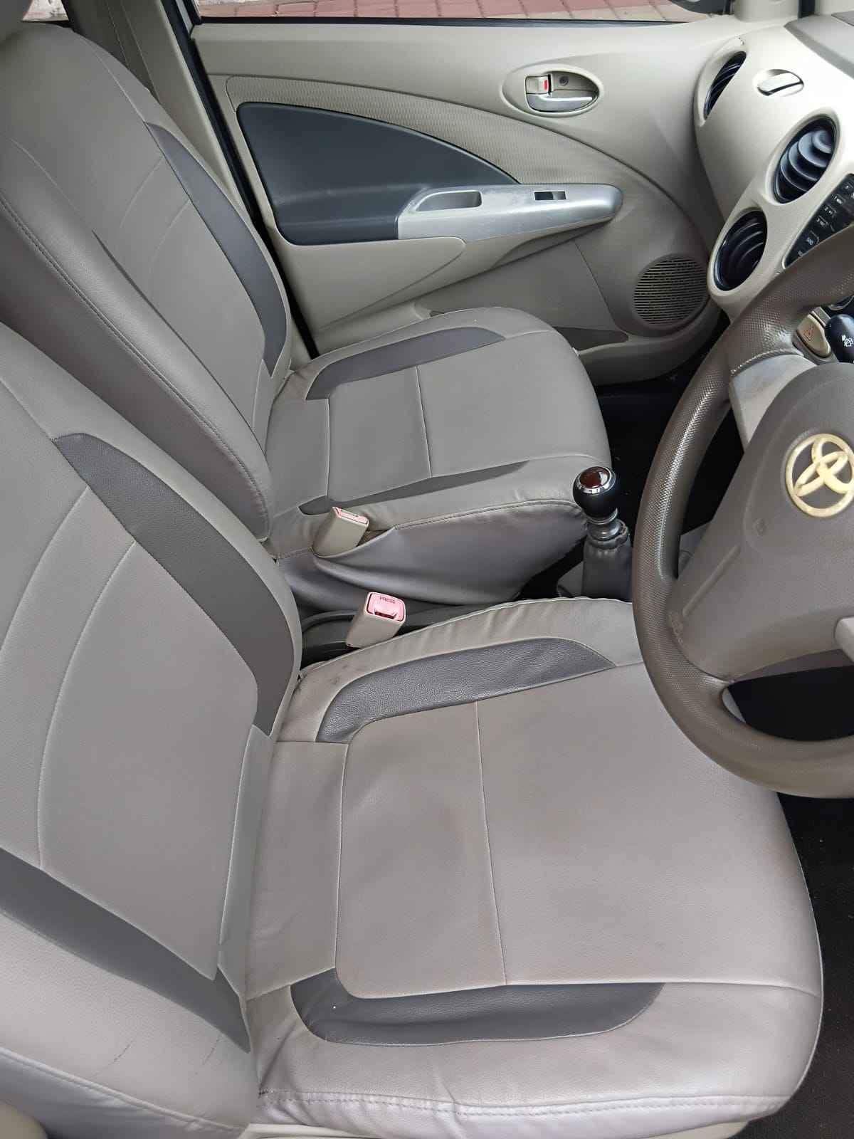 Toyota Etios Liva - Image 6