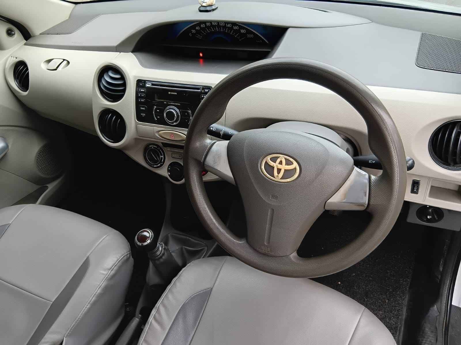 Toyota Etios Liva - Image 5