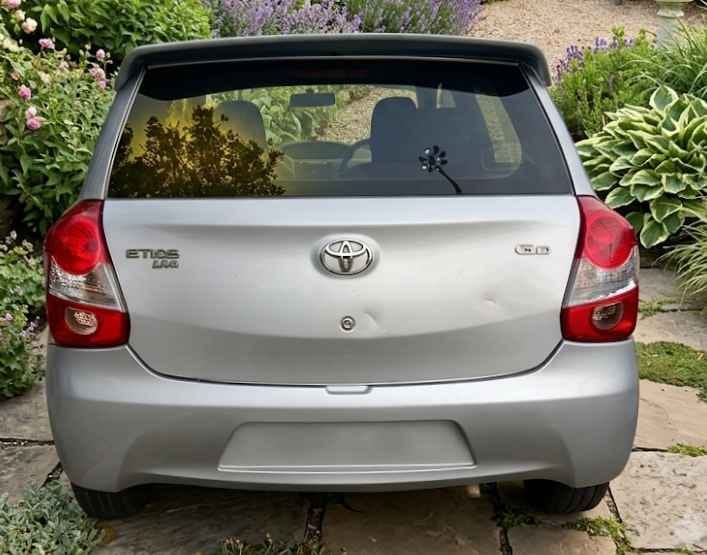 Toyota Etios Liva - Image 10