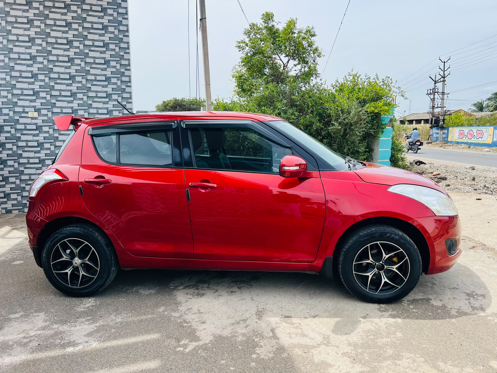 Maruti Suzuki Swift - Image 5
